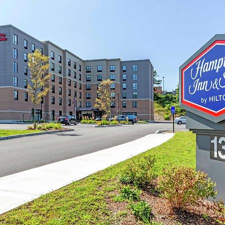 Hampton Inn & Suites Boston/Waltham Bagian luar foto