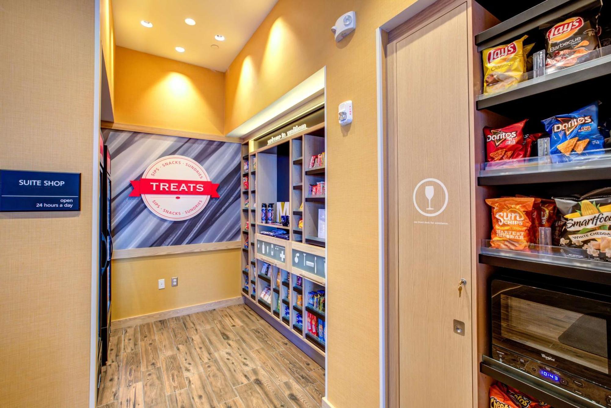 Hampton Inn & Suites Boston/Waltham Bagian luar foto